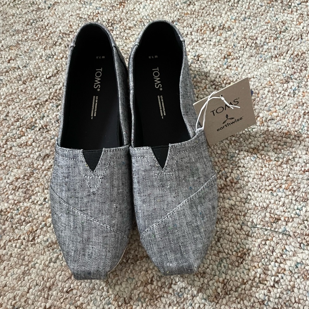 Toms Alpargata Shoes NWT